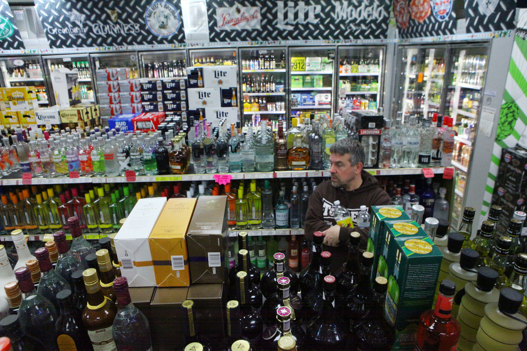 Sunday alcohol sales for at-home consumption come to Indiana